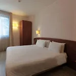 Welcome Hotel